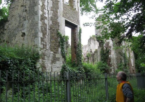 Walking Tour of Betchworth Castle by Dorking Museum